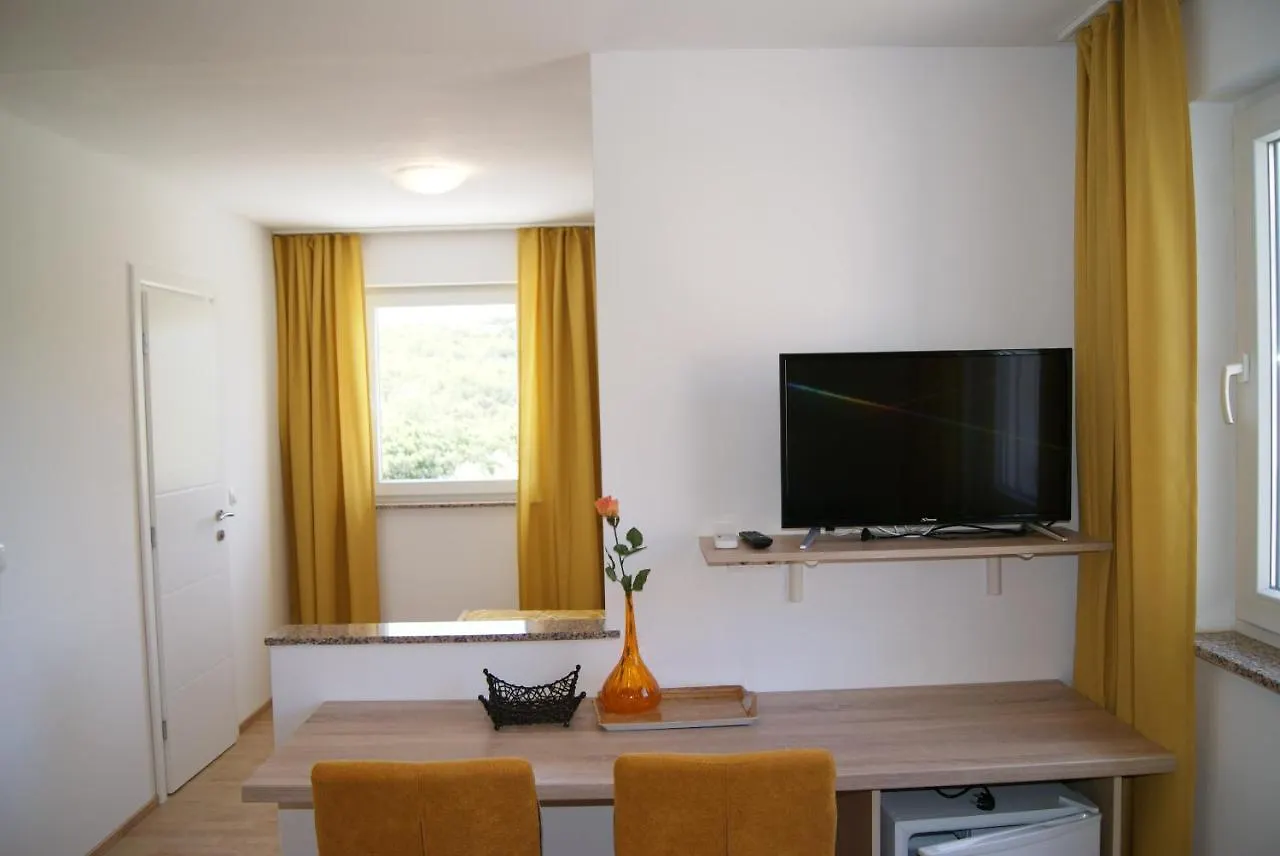 Rooms Magdalena Krk Krk Town 0*,  Croácia
