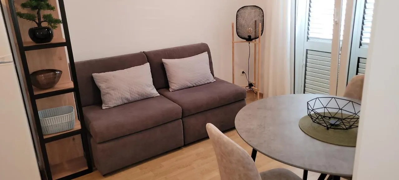 Casa de hóspedes Rooms Magdalena Krk Krk Town Croácia